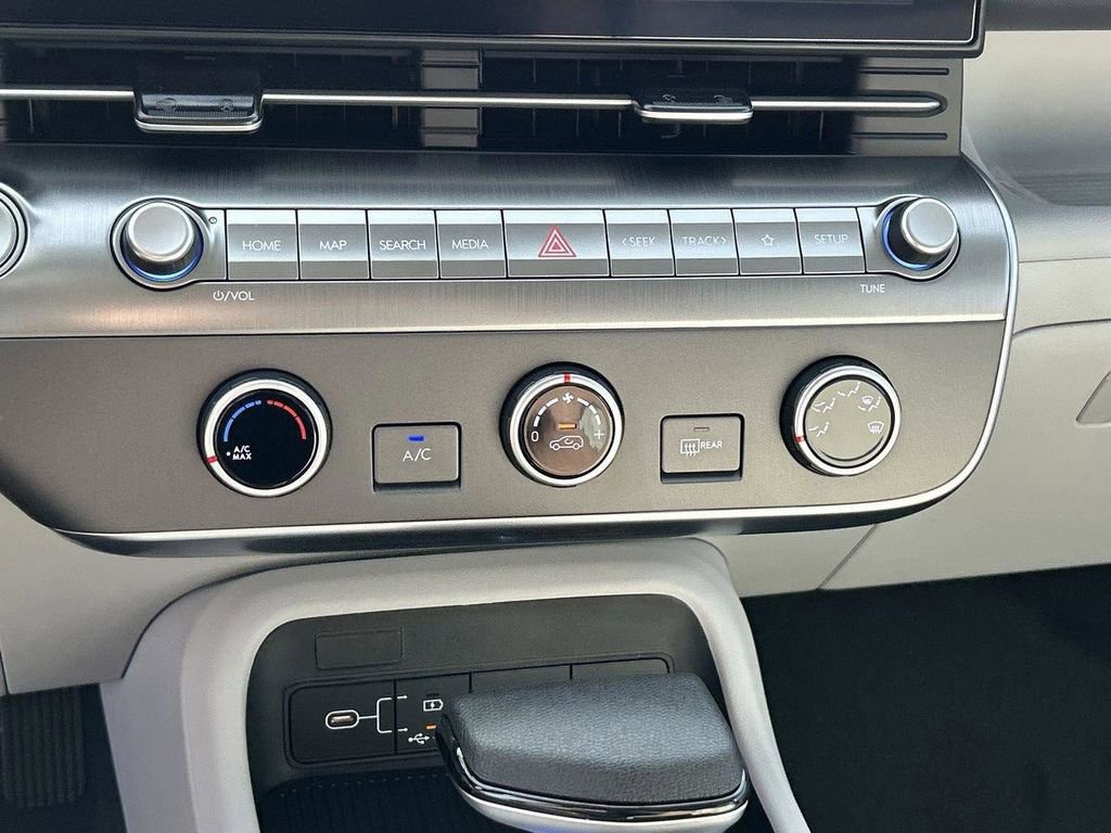 New 2026 Hyundai Kona SE image 22