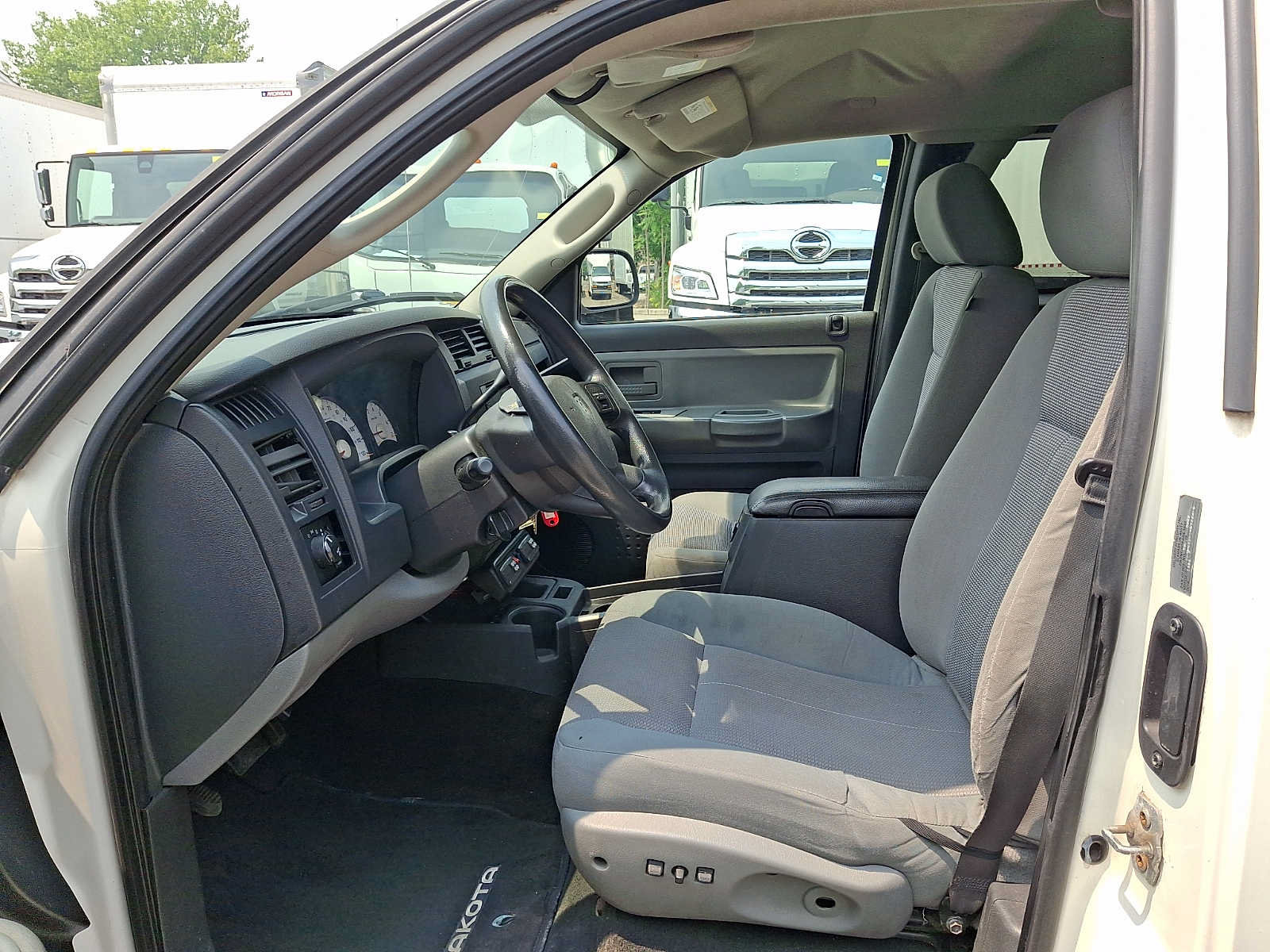 Used 2009 Dodge Dakota Big Horn w/ Extra Security Group AWD/4WD image 13