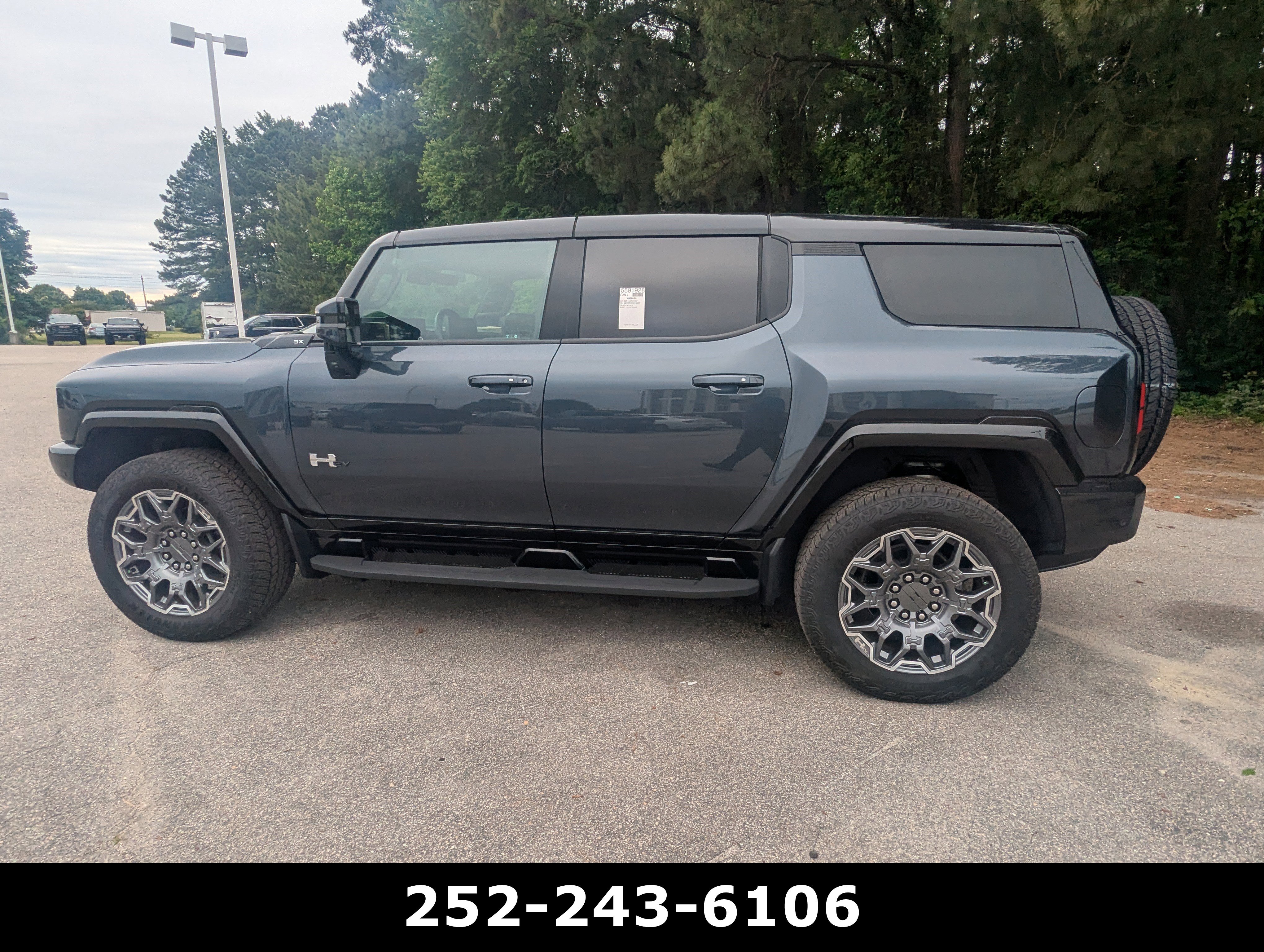Used 2025 GMC Hummer EV 3X AWD/4WD image 7