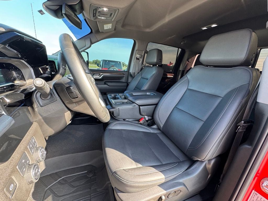 Used 2024 Chevrolet Silverado 2500 LT w/ Z71 Sport Edition AWD/4WD image 10