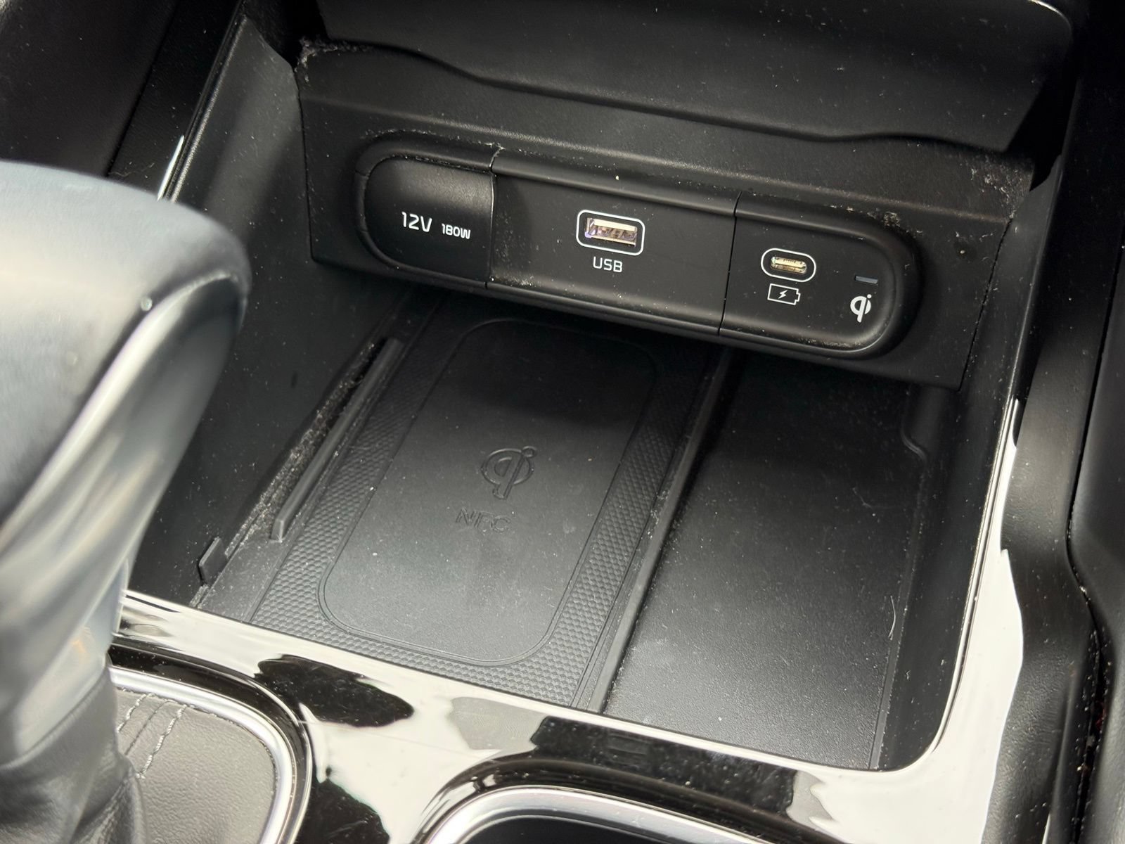 Used 2024 Kia Telluride SX Prestige AWD/4WD image 40