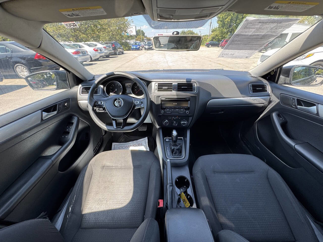 Used 2015 Volkswagen Jetta Sport FWD image 15