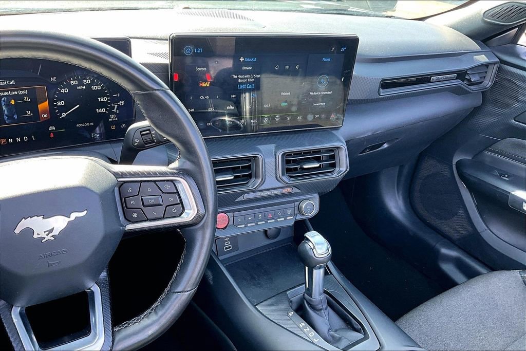 Used 2024 Ford Mustang Convertible RWD image 8