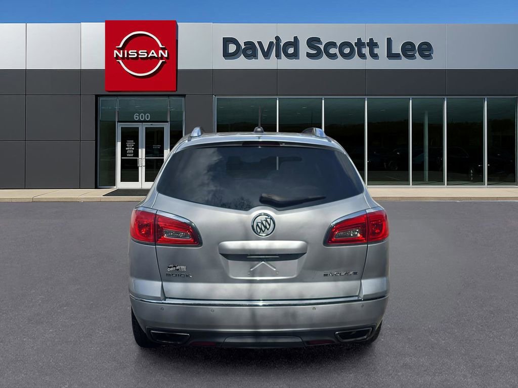 Used 2017 Buick Enclave Leather FWD image 7