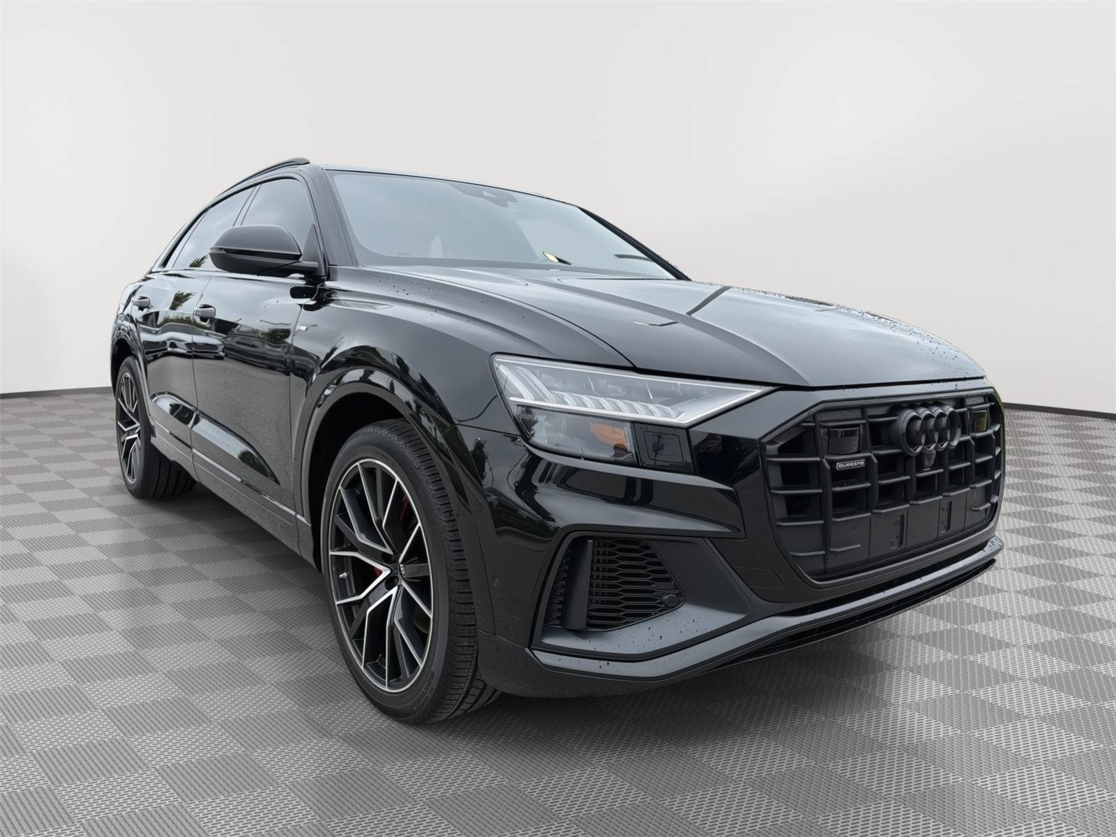 Used 2022 Audi Q8 Prestige w/ Prestige Package AWD/4WD image 7