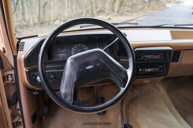 Used 1990 Ford Bronco Custom image 24