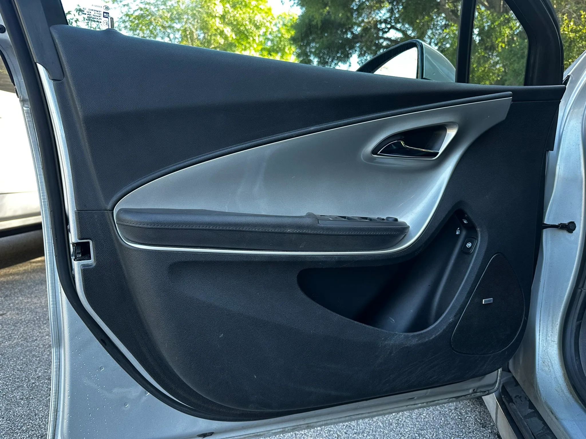 Used 2012 Chevrolet Volt Premium w/ Premium Trim Package image 11