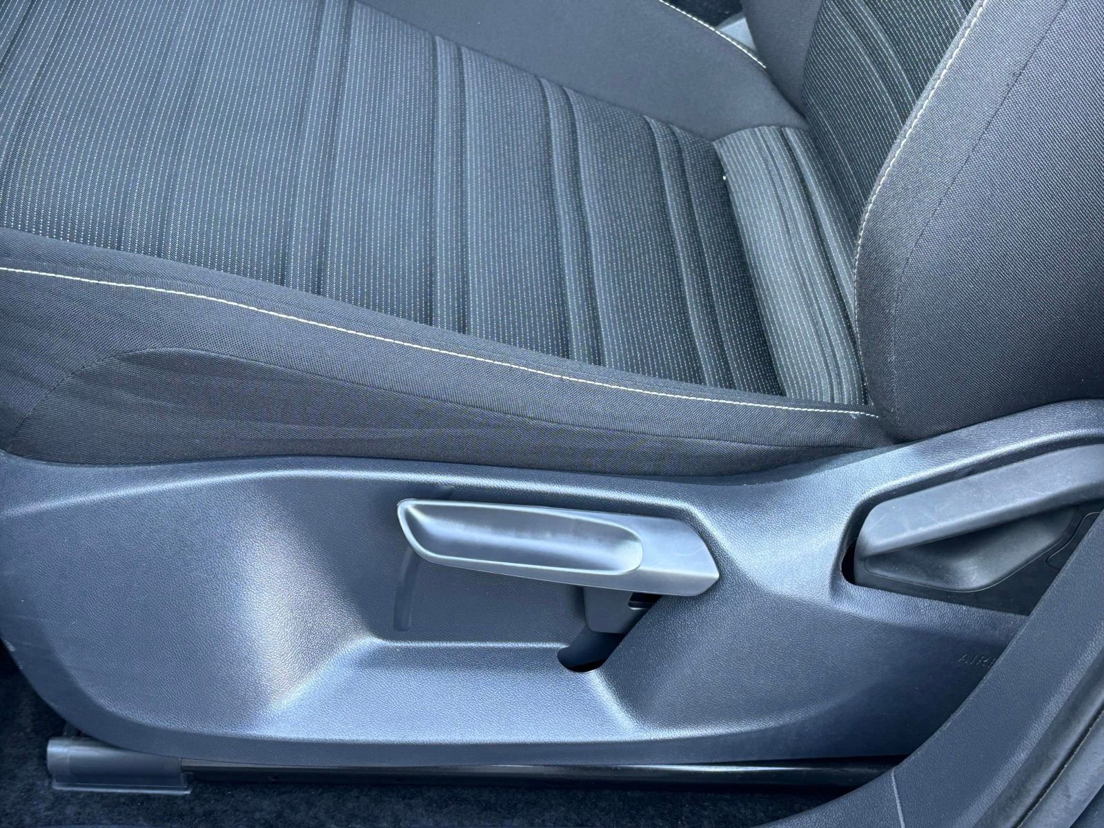 Used 2024 Volkswagen Tiguan S AWD/4WD image 19