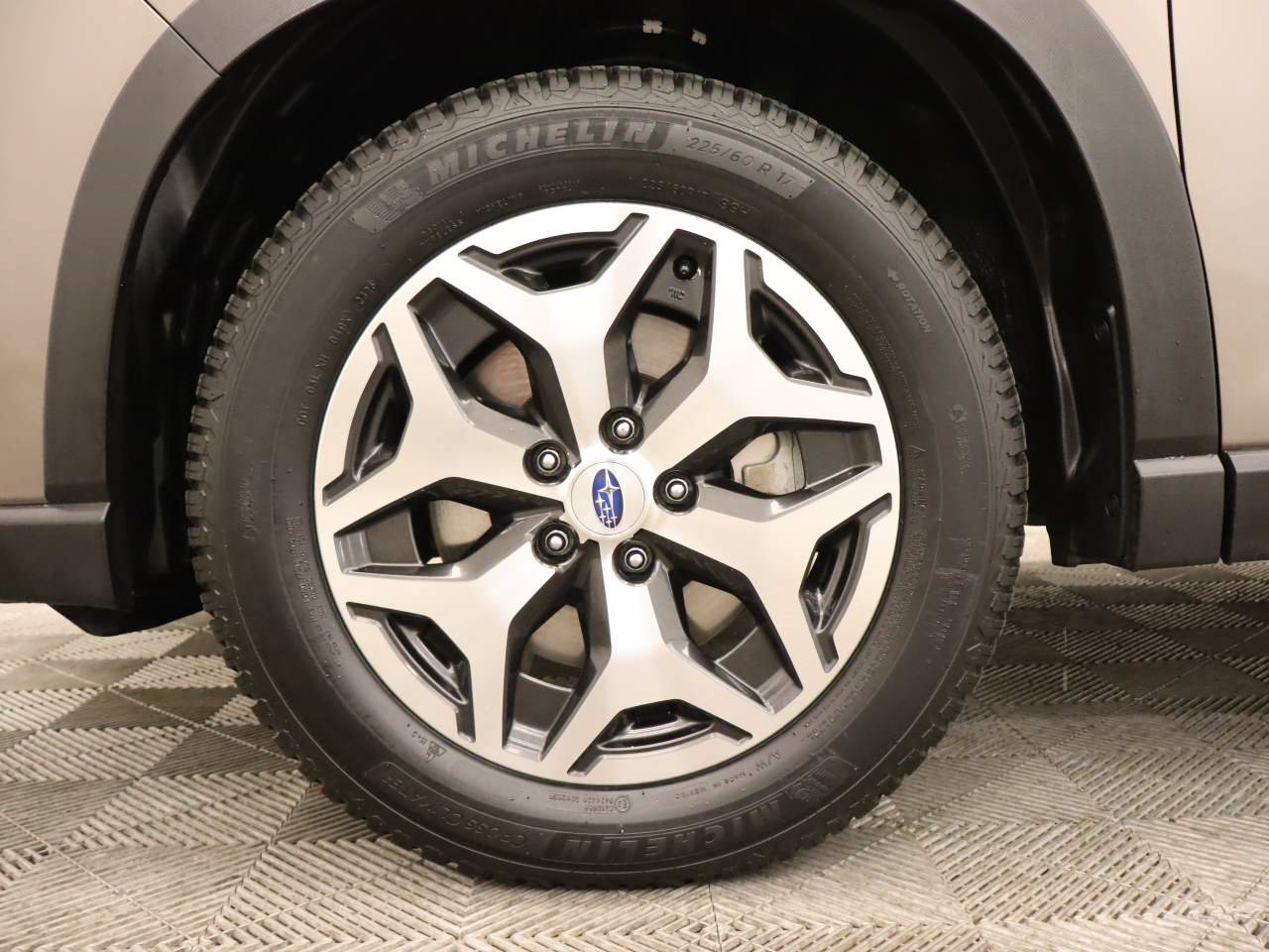 Used 2022 Subaru Forester Premium AWD/4WD image 6