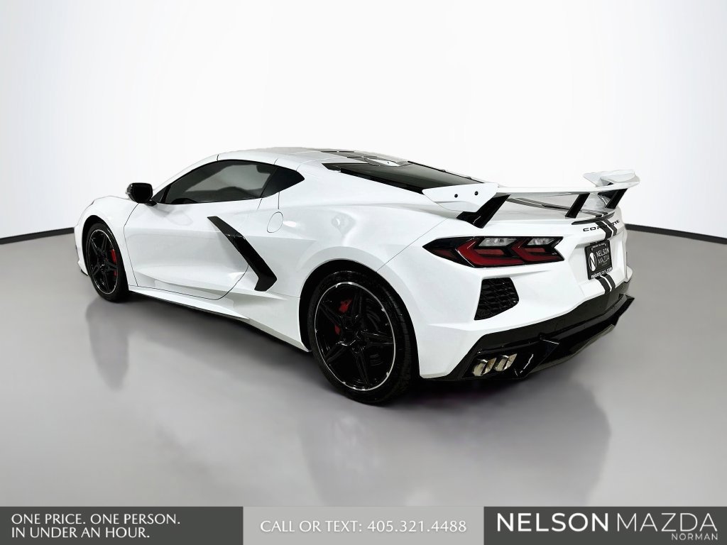 Used 2022 Chevrolet Corvette Stingray Premium Cpe w/ Z51 Performance Package RWD image 8