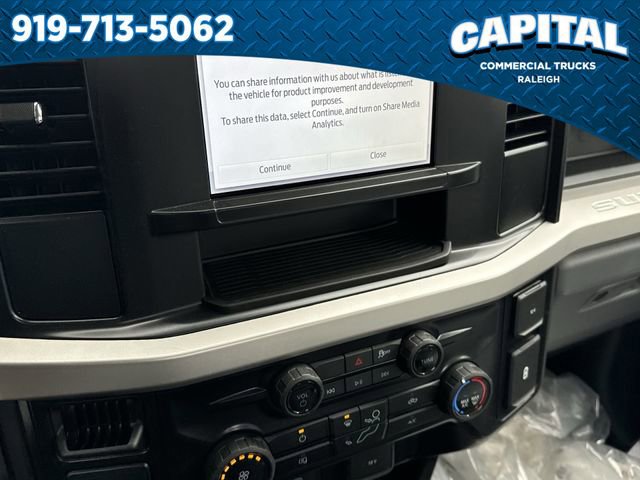 New 2025 Ford F550 2WD Regular Cab Super Duty w/ XL Chrome Package image 25