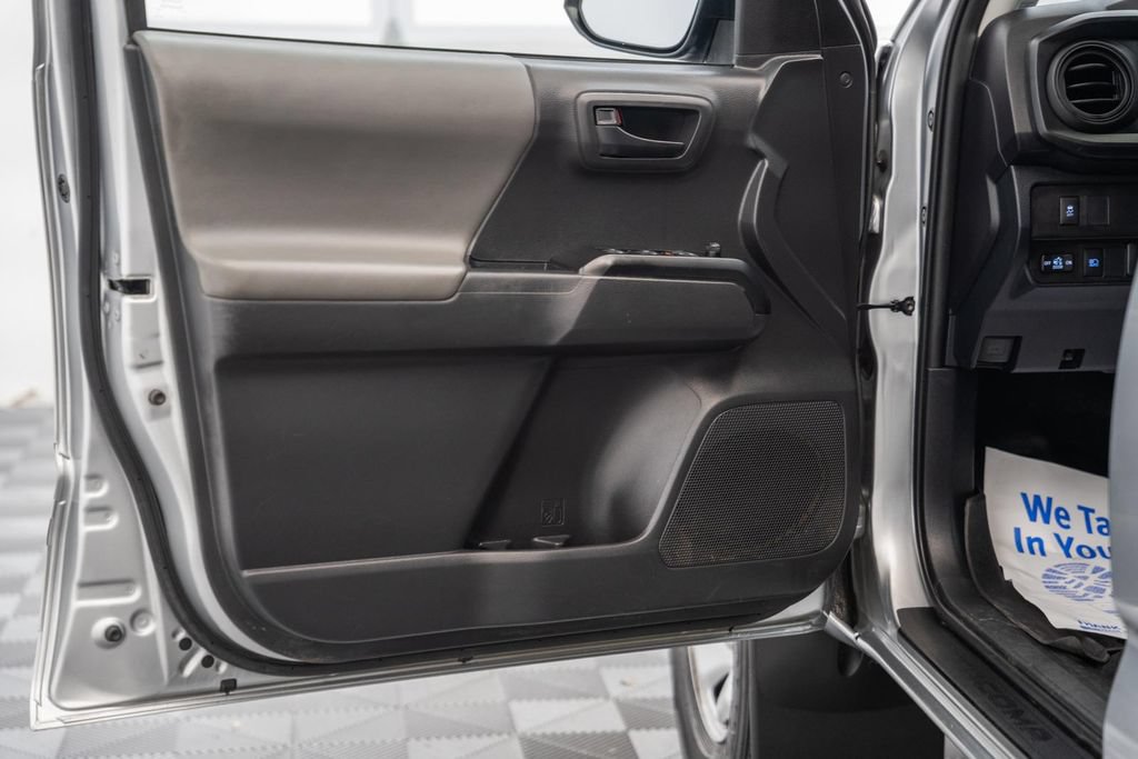 Certified 2023 Toyota Tacoma SR AWD/4WD image 35