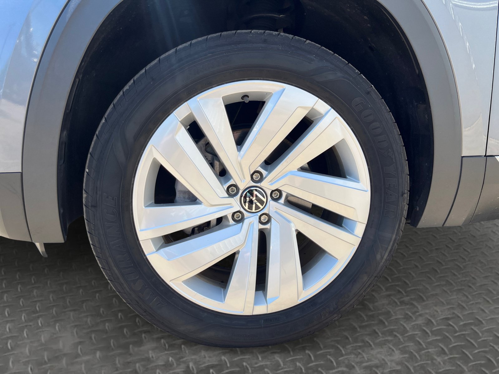 Used 2021 Volkswagen Atlas SEL FWD image 16