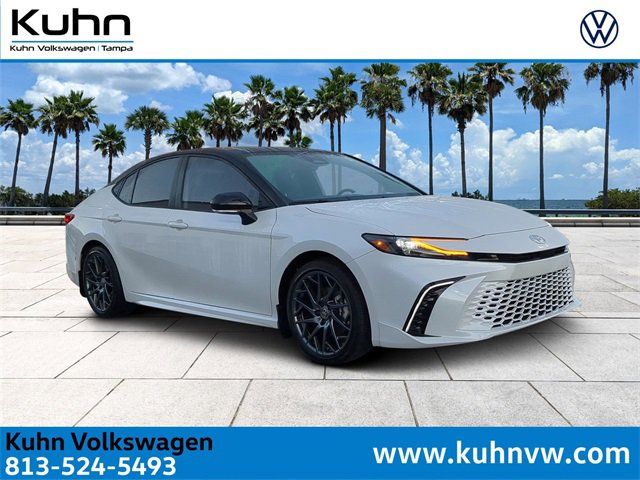 Used 2025 Toyota Camry XSE image 1