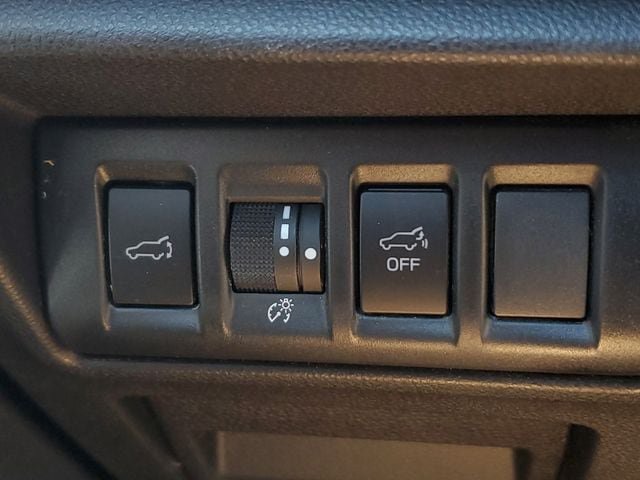 Certified 2024 Subaru Outback Onyx Edition AWD/4WD image 33