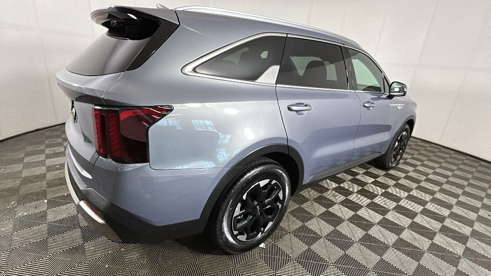 Used 2025 Kia Sorento S w/ Panoramic Sunroof Package FWD image 2