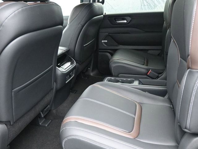 New 2026 Nissan Armada SL w/ Captain's Chari Seat Package AWD/4WD image 16