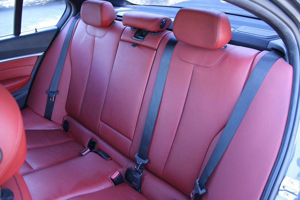 Used 2018 BMW 340i Sedan RWD image 8