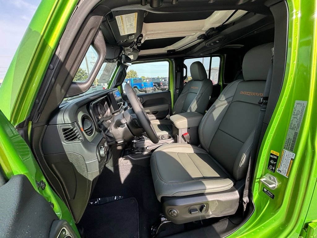 New 2025 Jeep Gladiator Mojave image 13