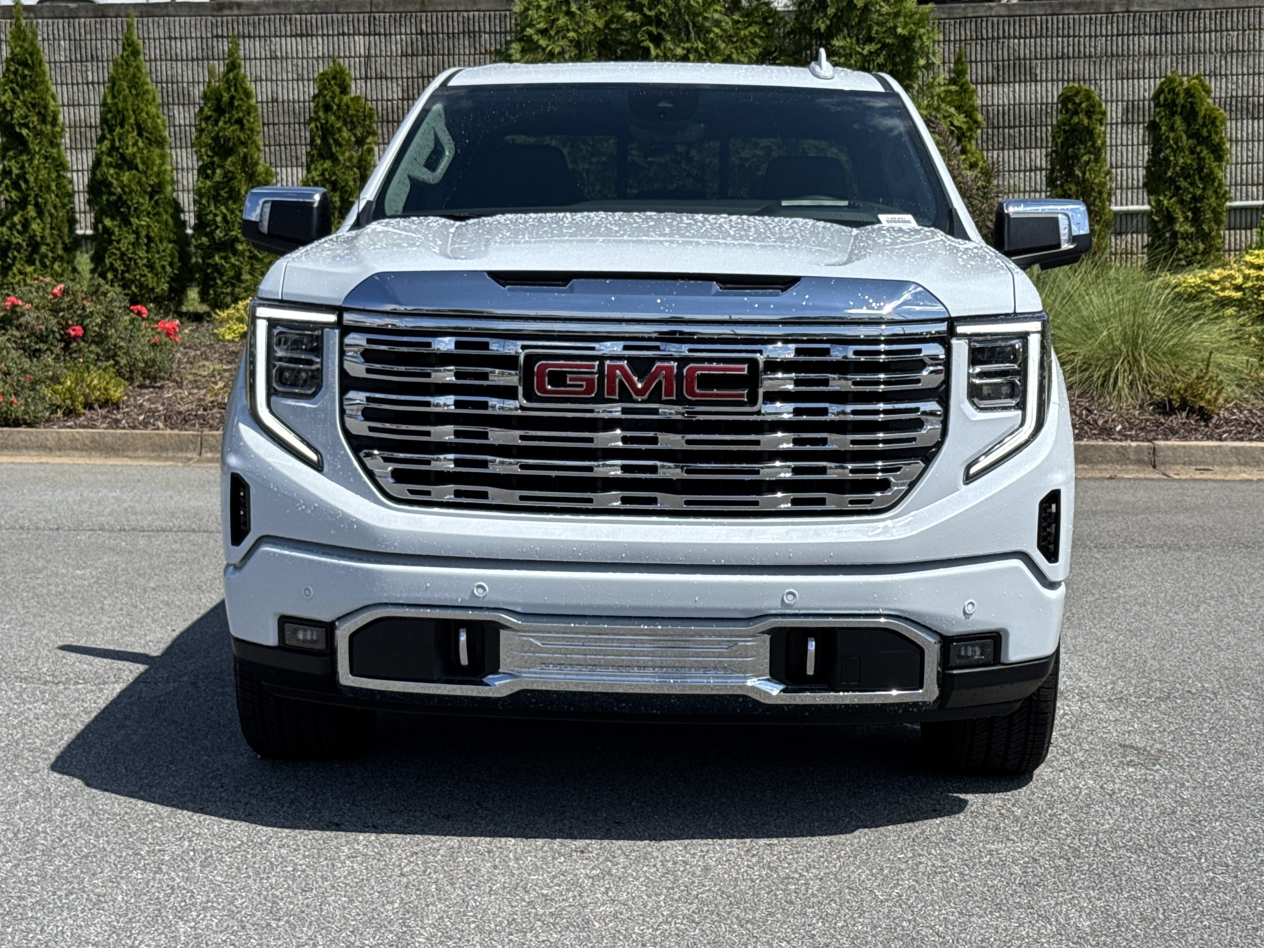 New 2026 GMC Sierra 1500 Denali w/ Denali Reserve Package AWD/4WD image 3