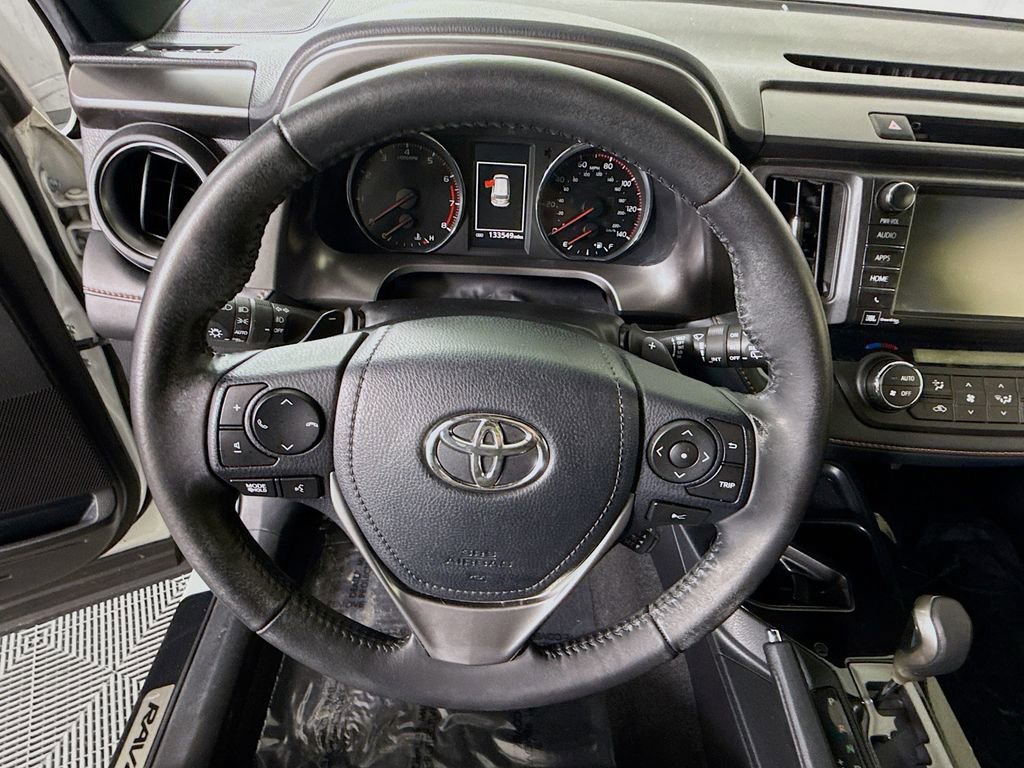 Used 2017 Toyota RAV4 SE w/ Advanced Technology Package image 20
