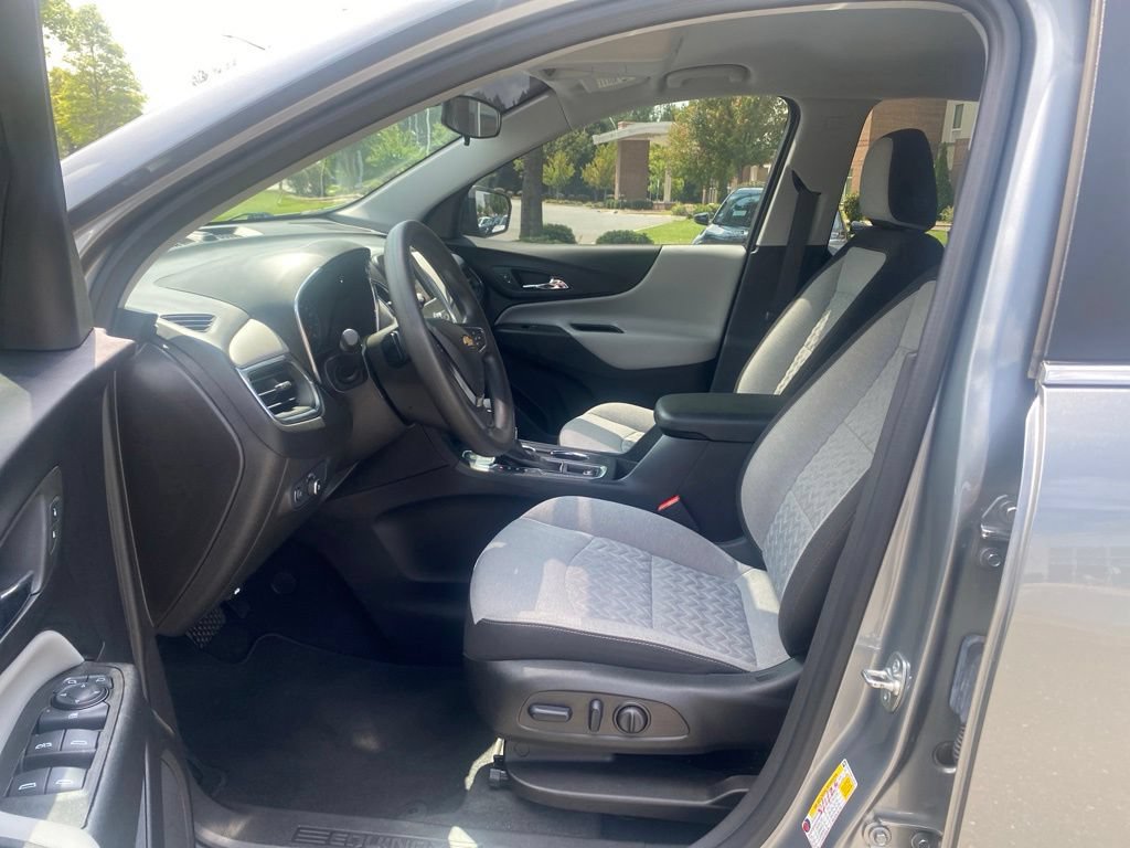 Used 2024 Chevrolet Equinox LT FWD image 17