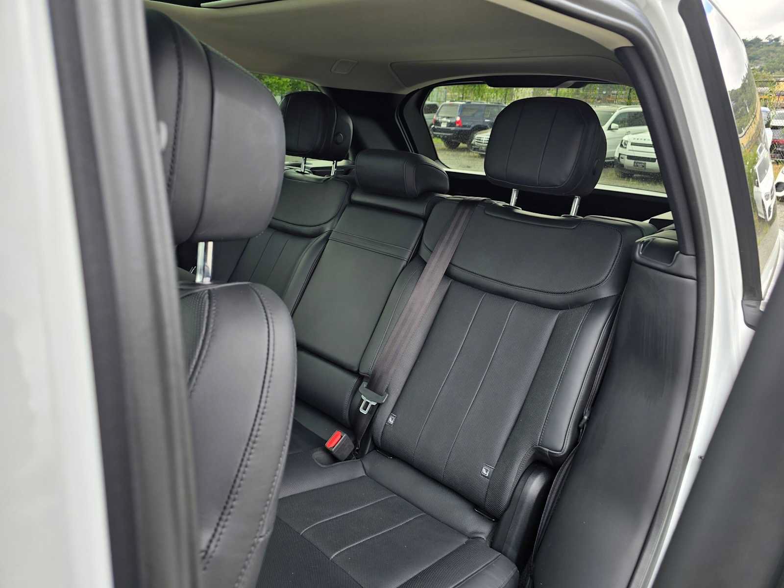 Used 2023 Land Rover Range Rover SE AWD/4WD image 19