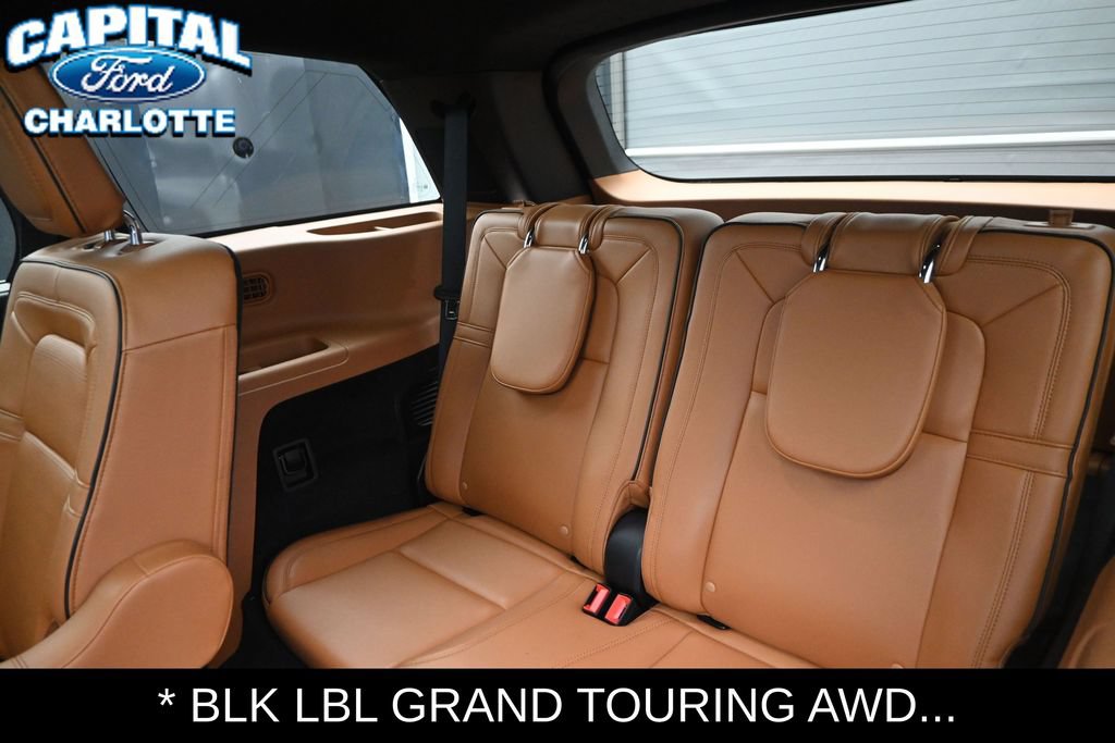 Used 2023 Lincoln Aviator Black Label Grand Touring AWD/4WD image 12