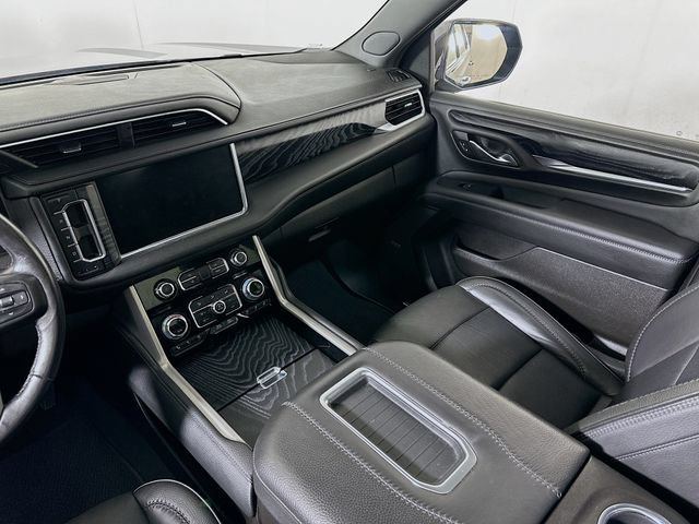 Used 2021 GMC Yukon Denali w/ Denali Premium Package AWD/4WD image 30