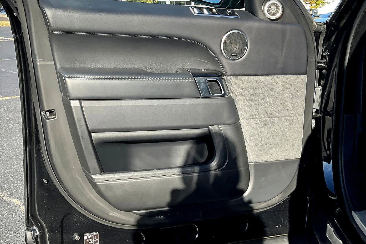 Used 2019 Land Rover Range Rover Sport HSE AWD/4WD image 22