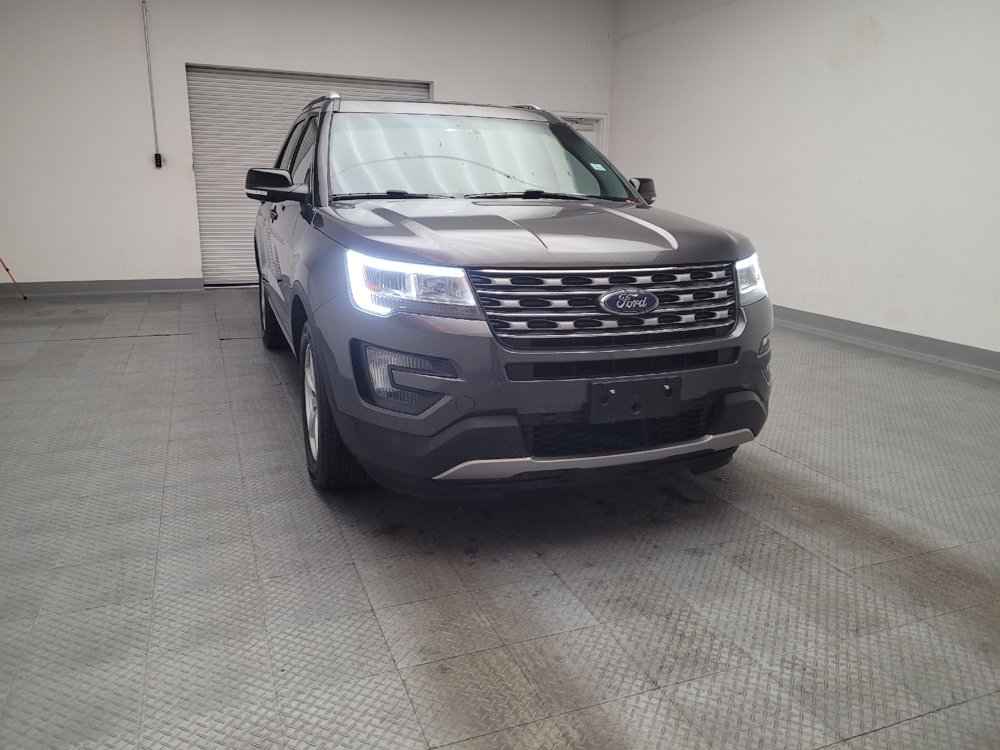 Used 2016 Ford Explorer XLT FWD image 14