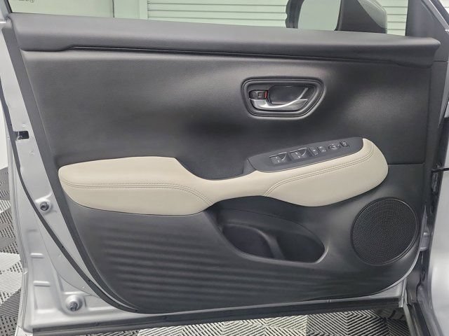 Used 2025 Honda HR-V LX image 18