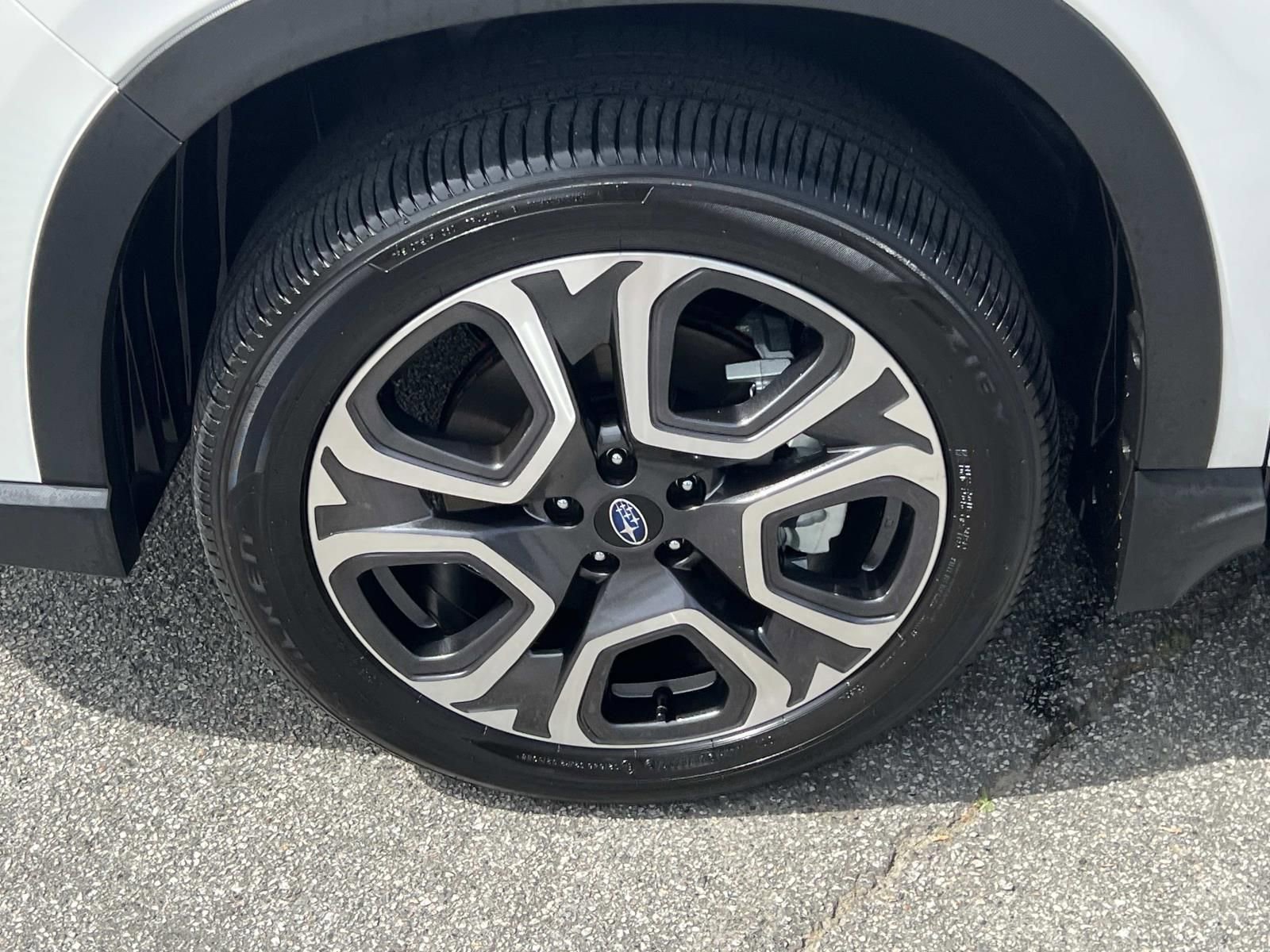 Certified 2025 Subaru Ascent Limited w/ Popular Package #2 image 11