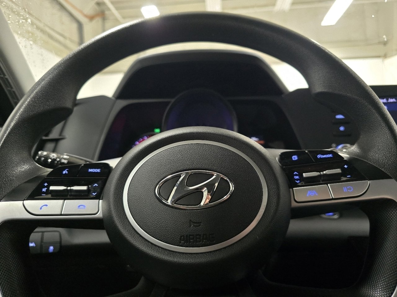 Used 2022 Hyundai Elantra SEL w/ Cargo Package image 24