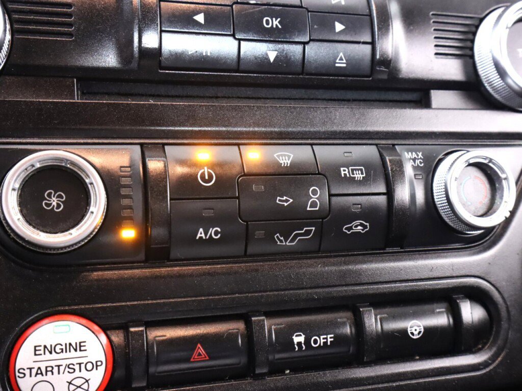 Used 2016 Ford Mustang Coupe image 25