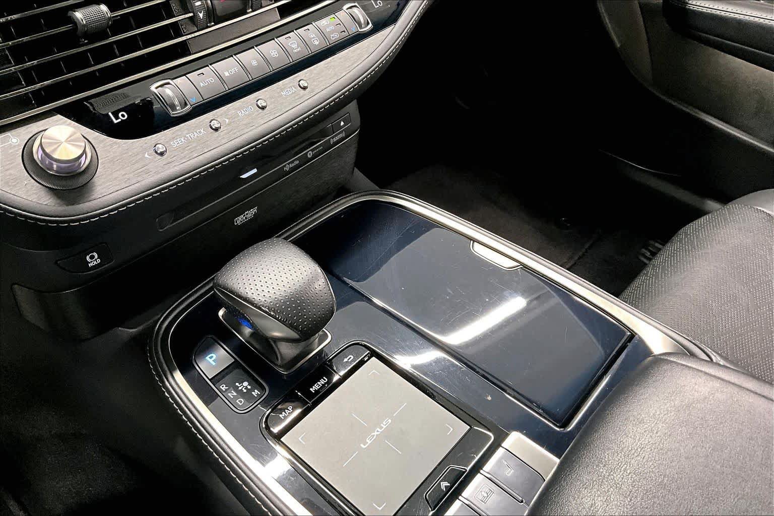 Used 2018 Lexus LS 500 F Sport w/ Accessory Package (Z2) RWD image 15
