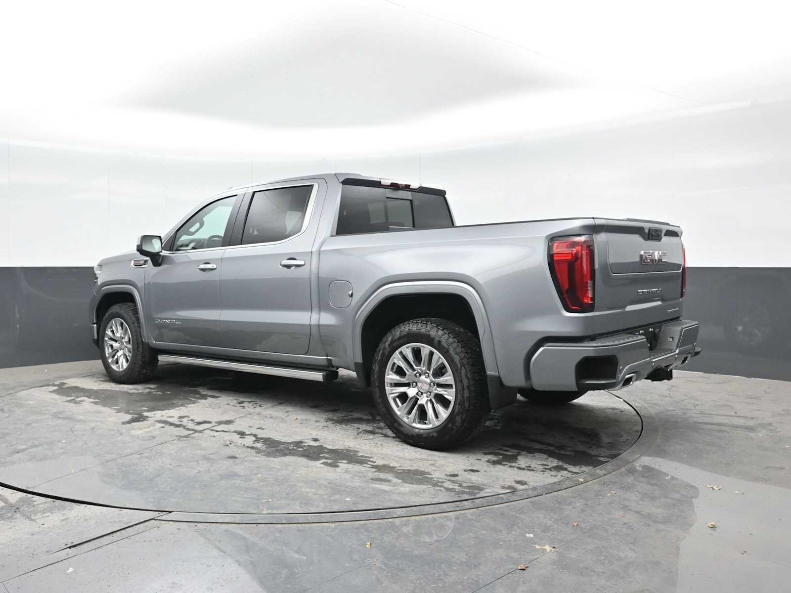 New 2026 GMC Sierra 1500 Denali w/ Technology Package image 2