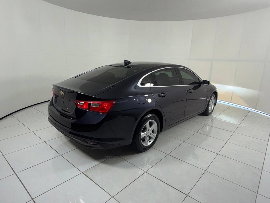 Used 2023 Chevrolet Malibu LS FWD image 5