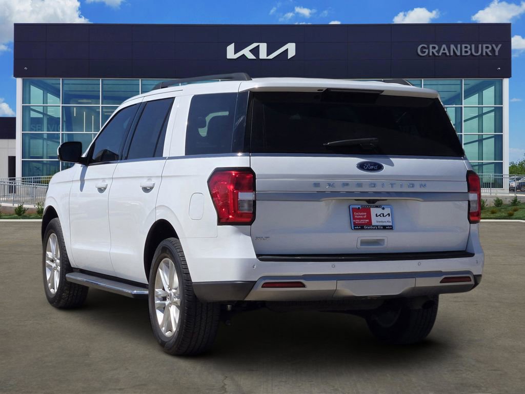 Used 2022 Ford Expedition XLT AWD/4WD image 4