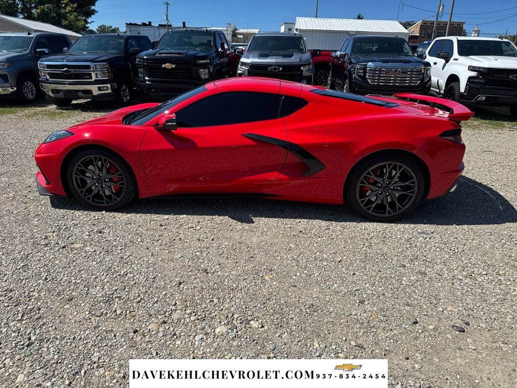 Used 2026 Chevrolet Corvette Stingray Coupe w/ Z51 Performance Package RWD image 2
