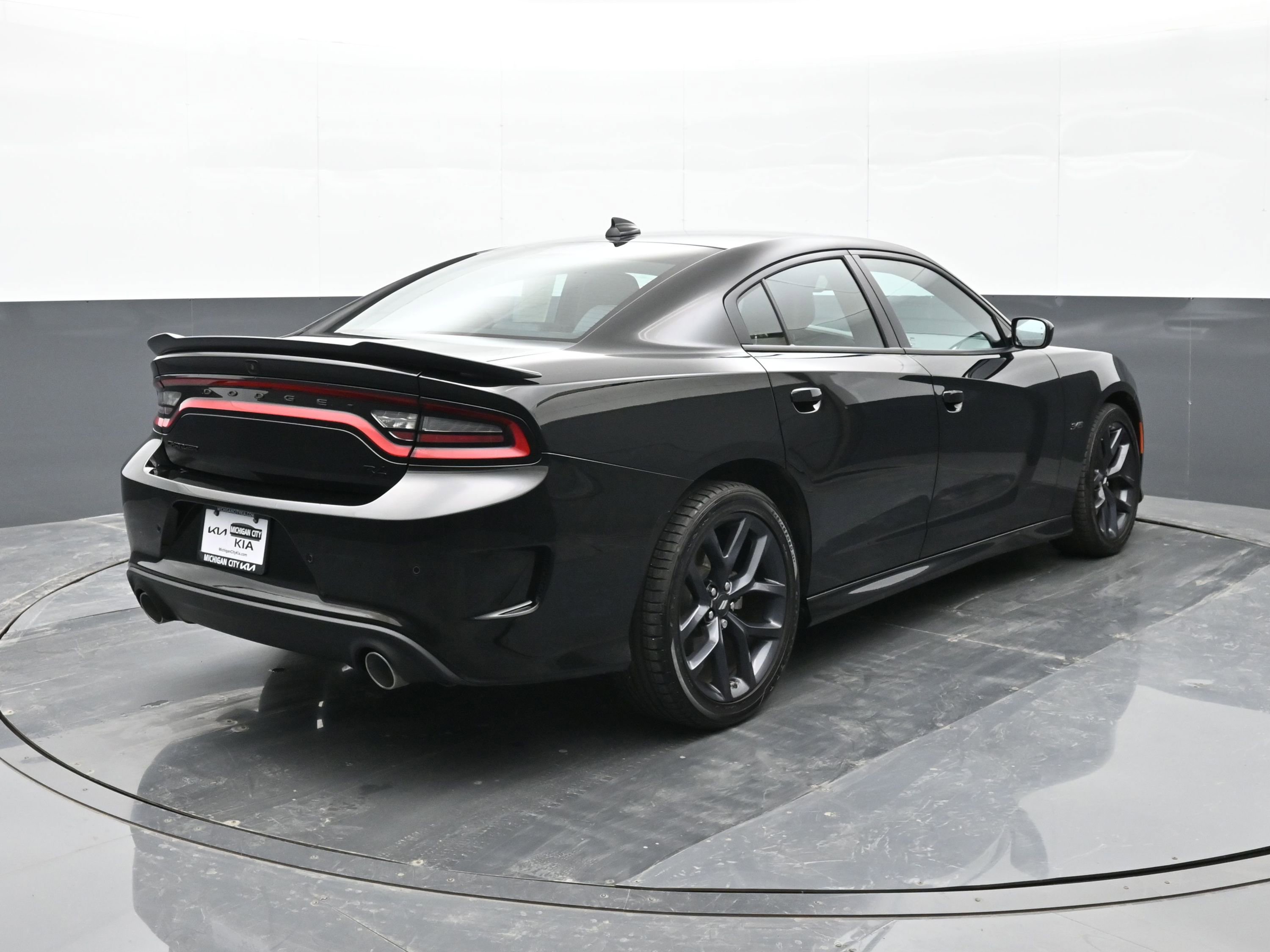 Used 2023 Dodge Charger R/T w/ Plus Group image 8