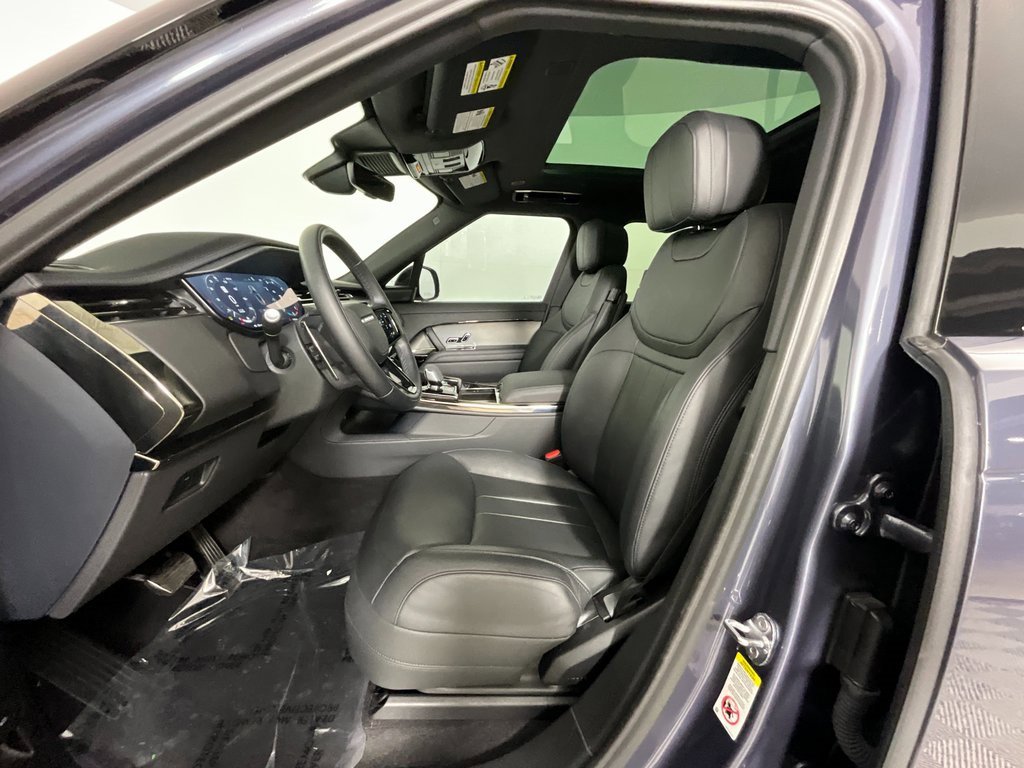 Certified 2024 Land Rover Range Rover Sport Dynamic SE image 16