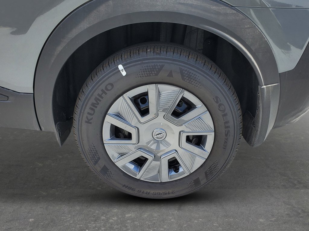 New 2026 Nissan Kicks S FWD image 8