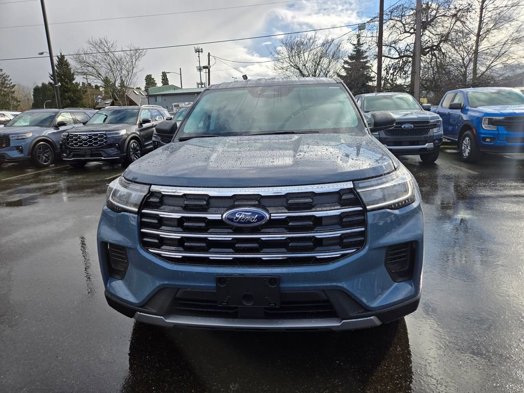 New 2026 Ford Explorer Active image 2