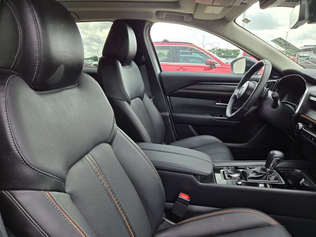 Used 2025 MAZDA CX-50 AWD 2.5 Turbo w/ Weather Package image 13