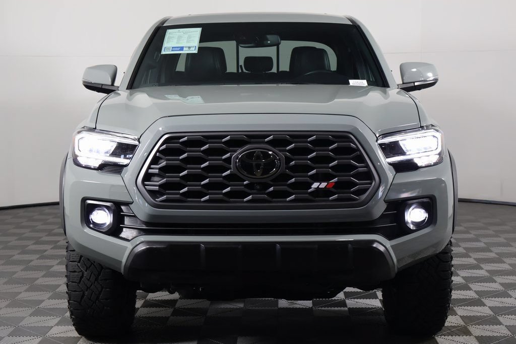 Used 2023 Toyota Tacoma TRD Off-Road w/ TRD Premium Off Road Package AWD/4WD image 2