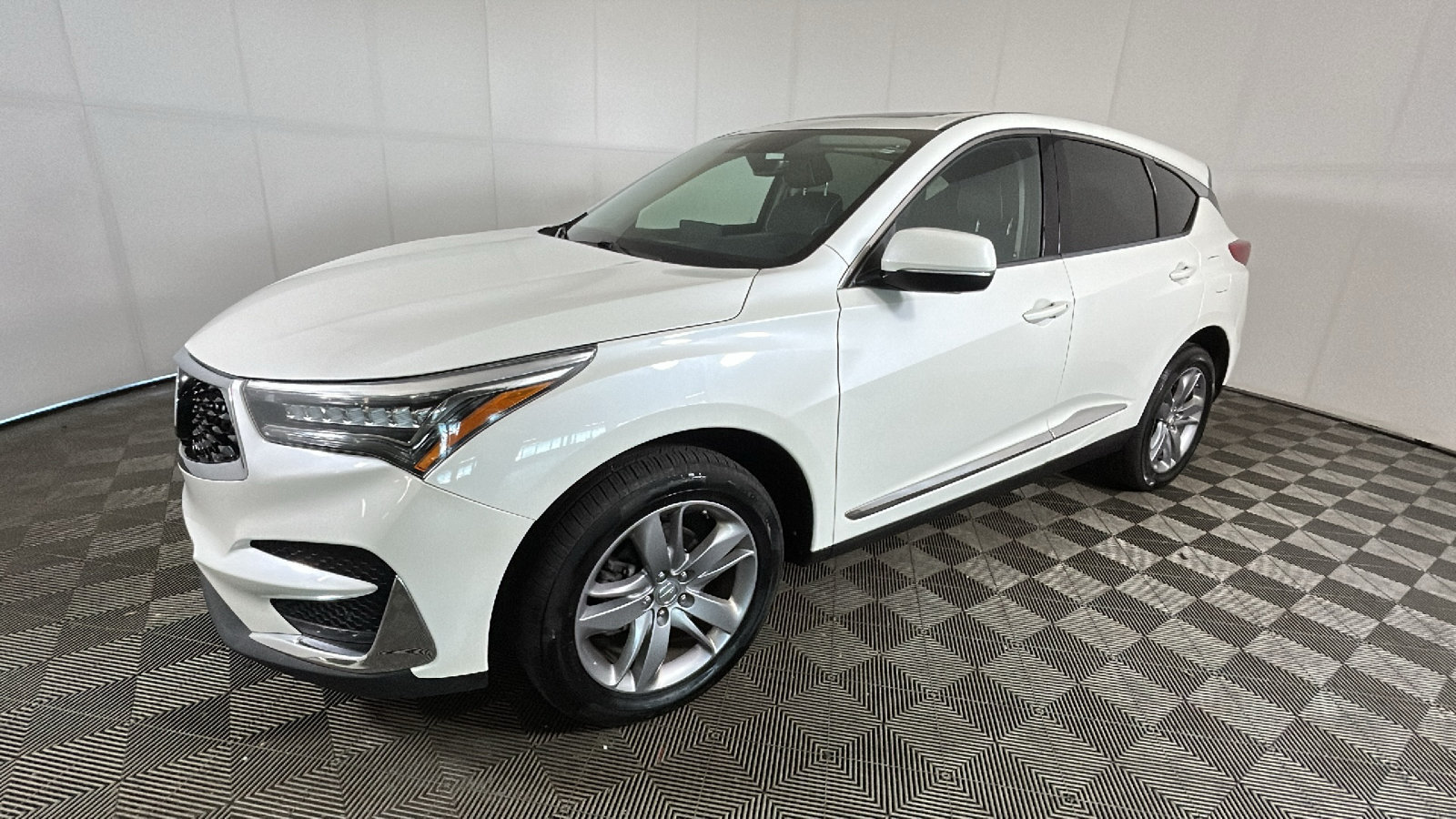 Used 2019 Acura RDX w/ Advance Package AWD/4WD image 6