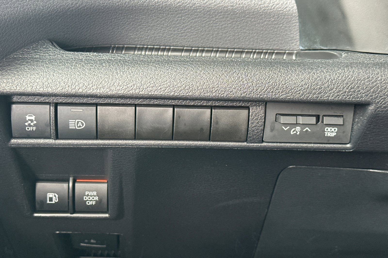 Certified 2024 Toyota Sienna XSE w/ XSE Plus Package image 35