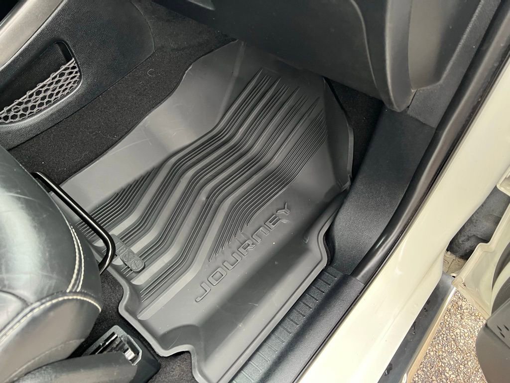 Used 2017 Dodge Journey Crossroad image 8