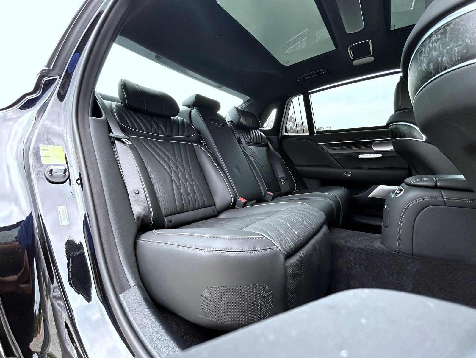 Certified 2024 Genesis G90 3.5T image 19